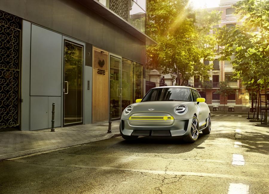  Mini Electric Concept 2017 года  (фото 26 из 47)